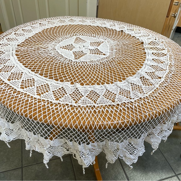 Round crochet tablecloth, Tablecloth D 40", crochet tablecloth Handmade - Picture 4 of 5